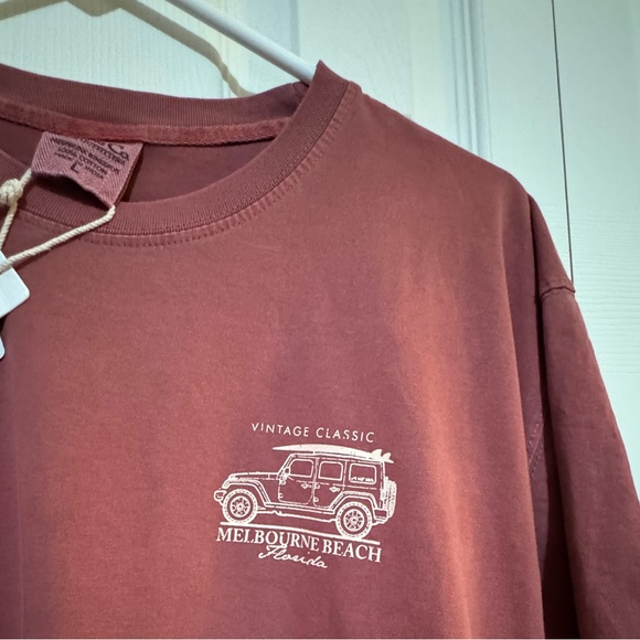 Short Sleeve Graphic T-shirt - Picture 3 of 4